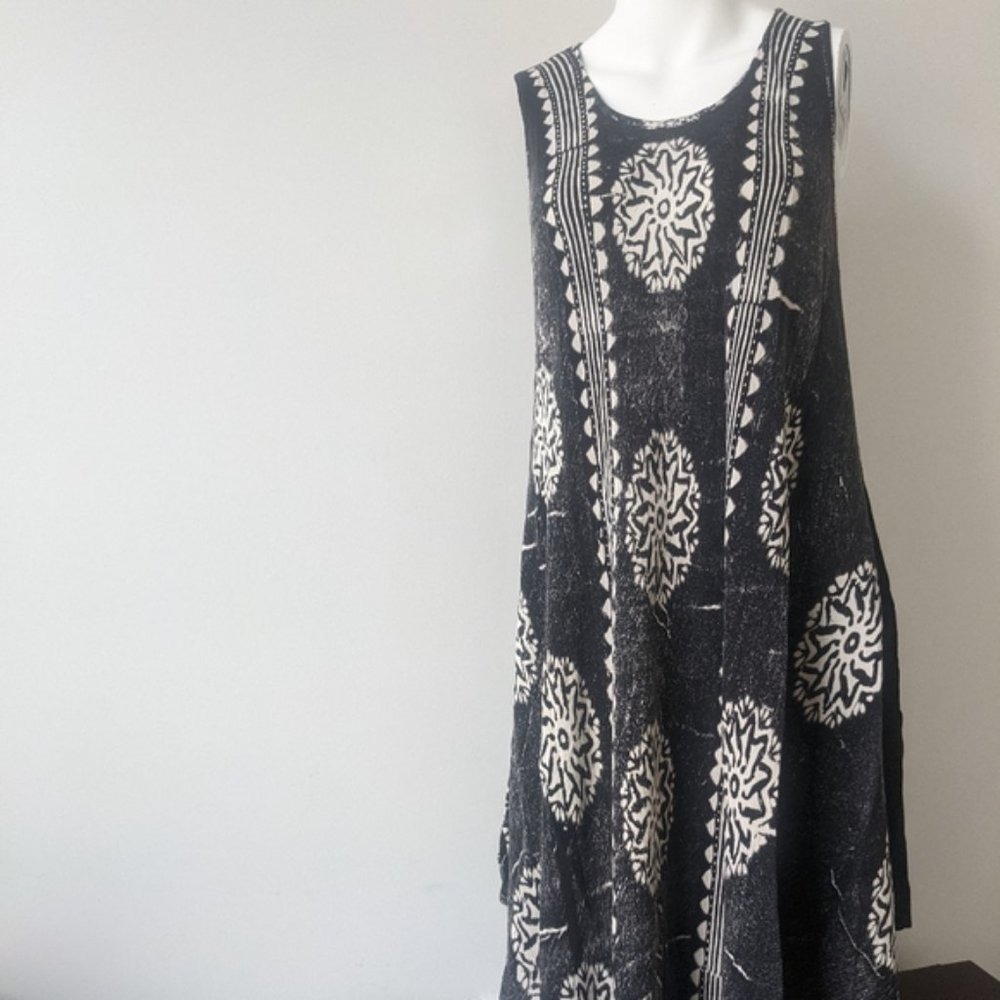 Bathing Suit Cover Sz 24 Black Tribal Print
